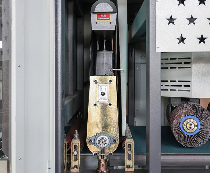 Modular Brush Configuration for Diverse Material Needs