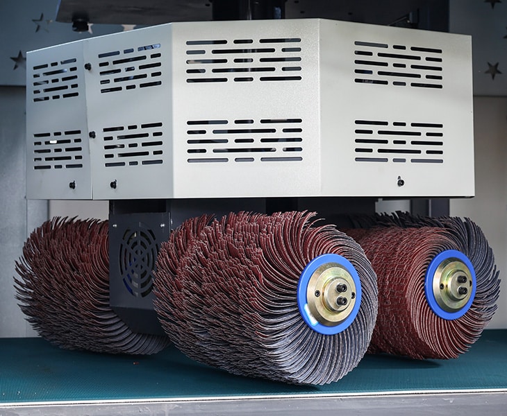 Versatile Multi-Head Systems: Deburring to Finishing in One Pass